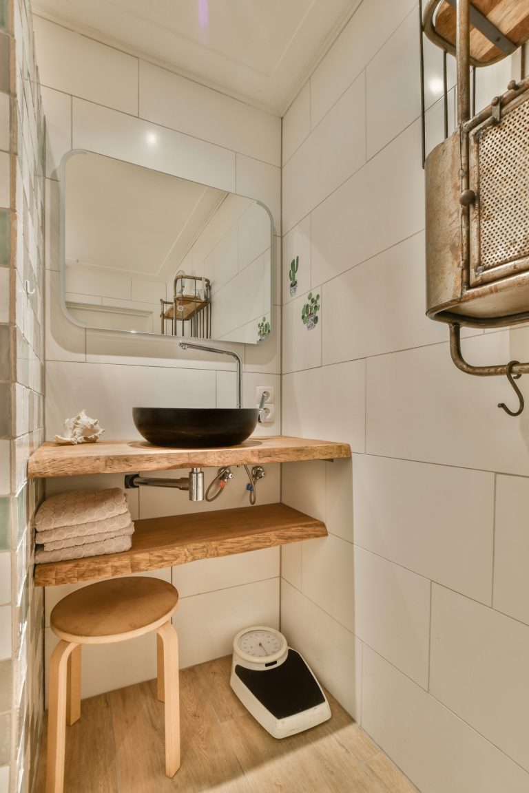 water resistant laminate flooring in a bathroom Water Resistant Laminate Flooring water resistant laminate flooring in a bathroom
